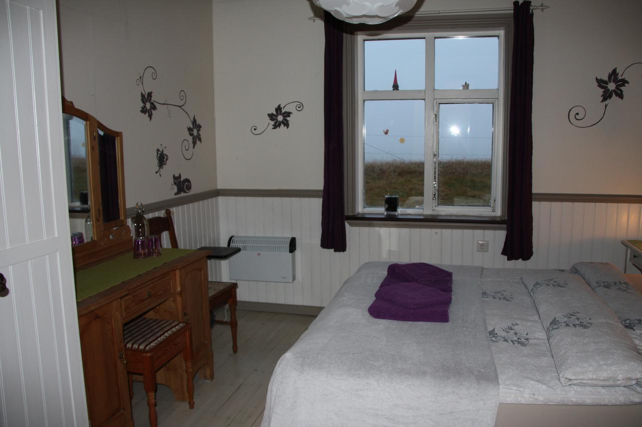 Julia'S Guesthouse B&B Hnaus Dış mekan fotoğraf