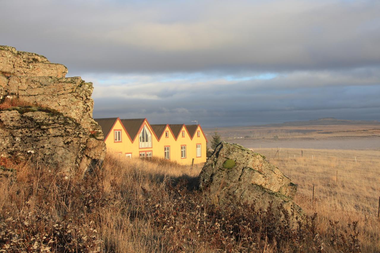 Julia'S Guesthouse B&B Hnaus Dış mekan fotoğraf
